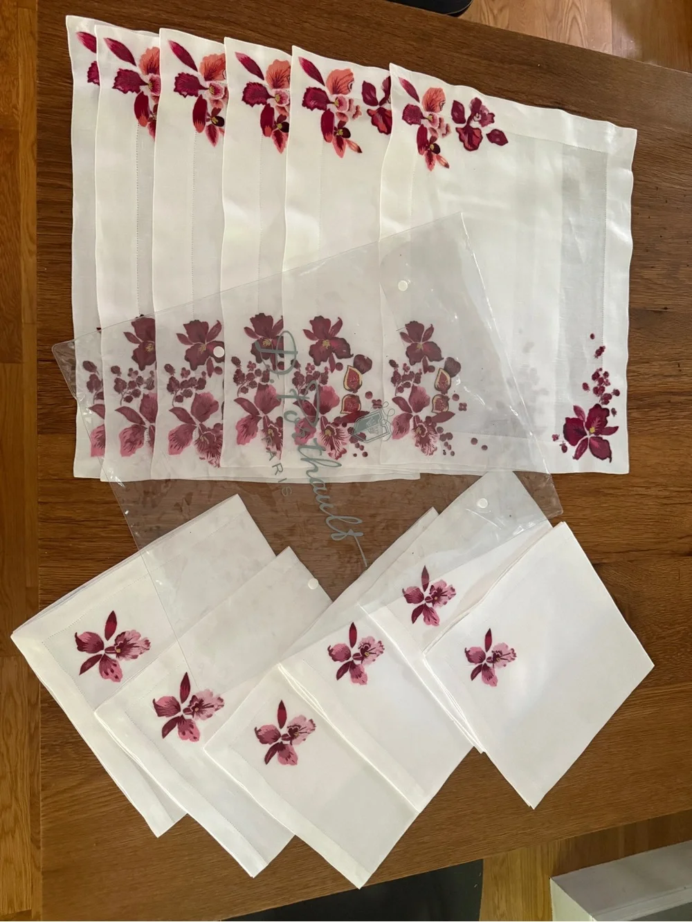 D. Porthault Paris placemat and Napkin set of SIX